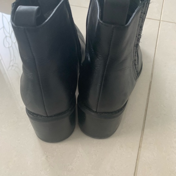 STUNNING LEATHER BOOTS BY BLONDO - Picture 3 of 7